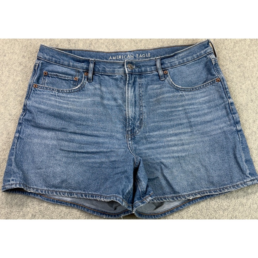 American Eagle Womens Strigid Mom Shorts Blue Denim Classic 5-Pocket Whisker 12